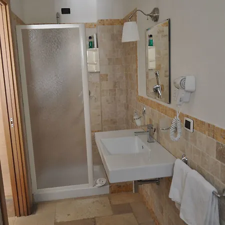 Pietra Bianca Bed & Breakfast 3*