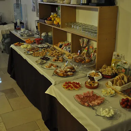 彼得拉比安卡b&b旅馆 奥斯图尼