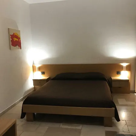 Pietra Bianca Bed & Breakfast 3*